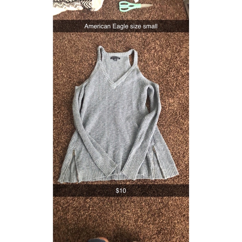 American Eagle sweater